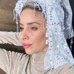 מטפחת פייטים פרנזים-לבן