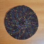 ברט סרוג-חום צבעוני