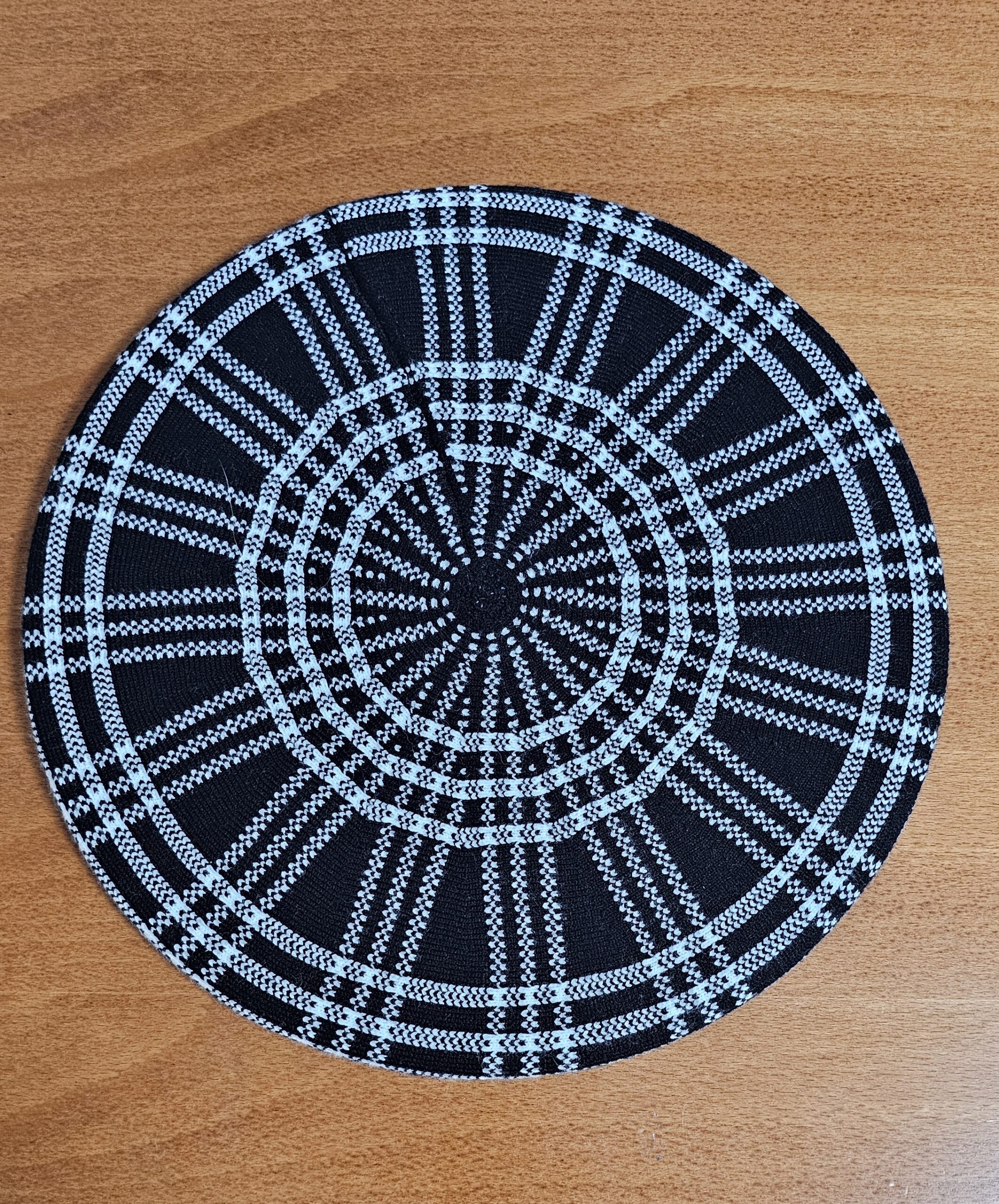 20251027_011540 ברט דגם מיאל - שחור – תמונה 1