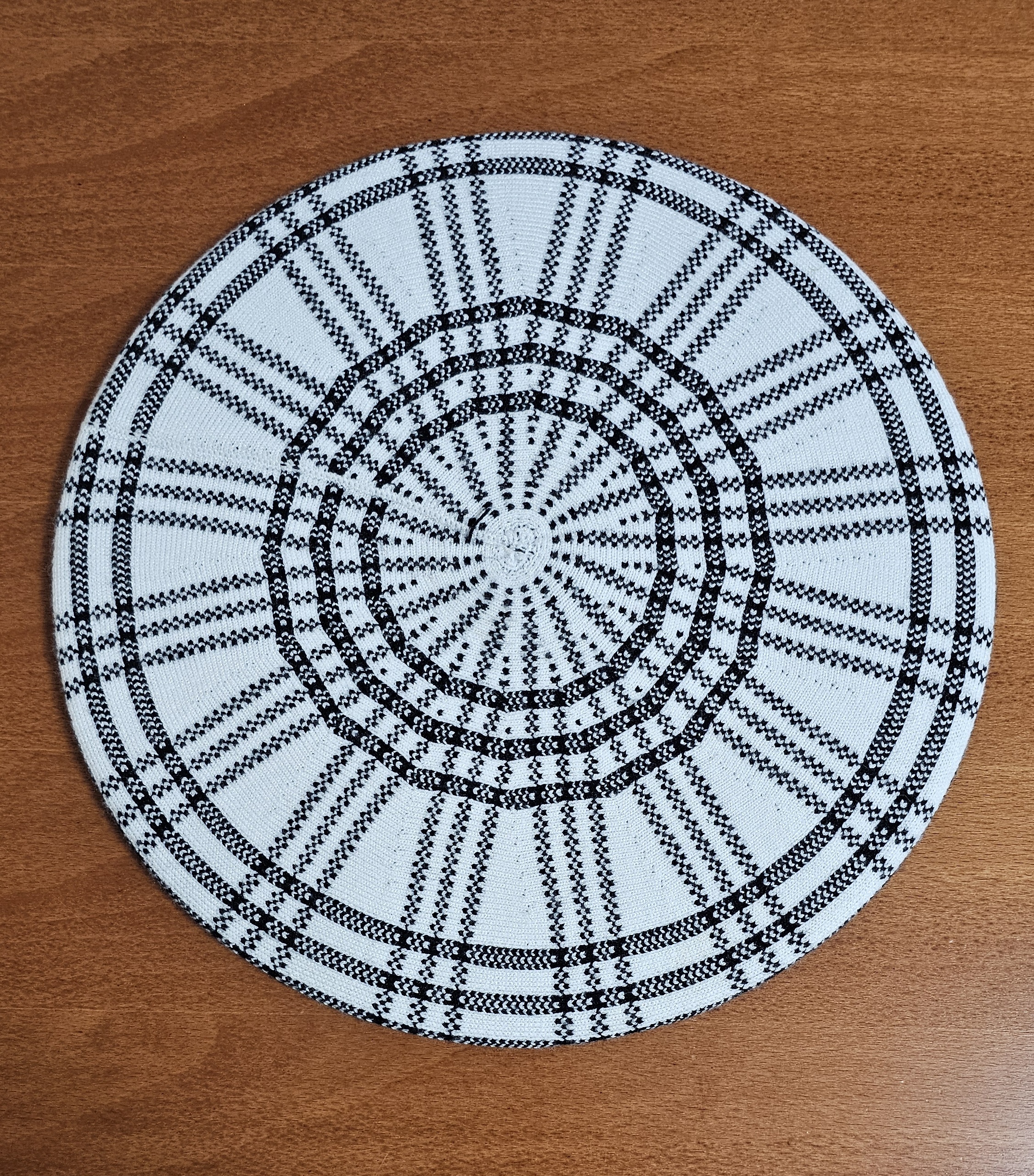 20251027_011548 ברט דגם מיאל - לבן – תמונה 1