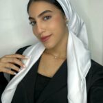 מרובע משי חלק - לבן