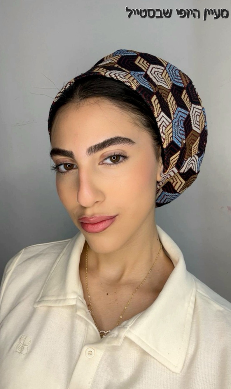 IMG-20260520-WA0192 כובע דגם קסם - תכלת שחור שמנת – תמונה 1